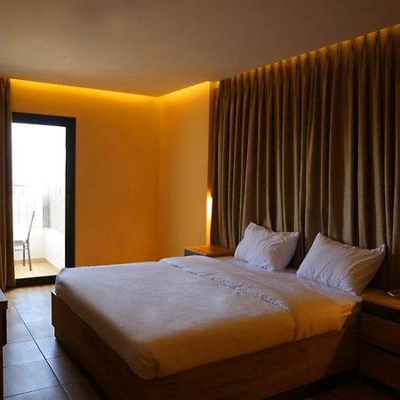 The Palm Hotel Άκαμπα Εξωτερικό φωτογραφία