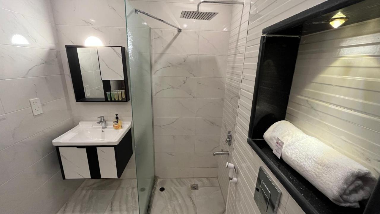 The Palm Hotel Άκαμπα Εξωτερικό φωτογραφία