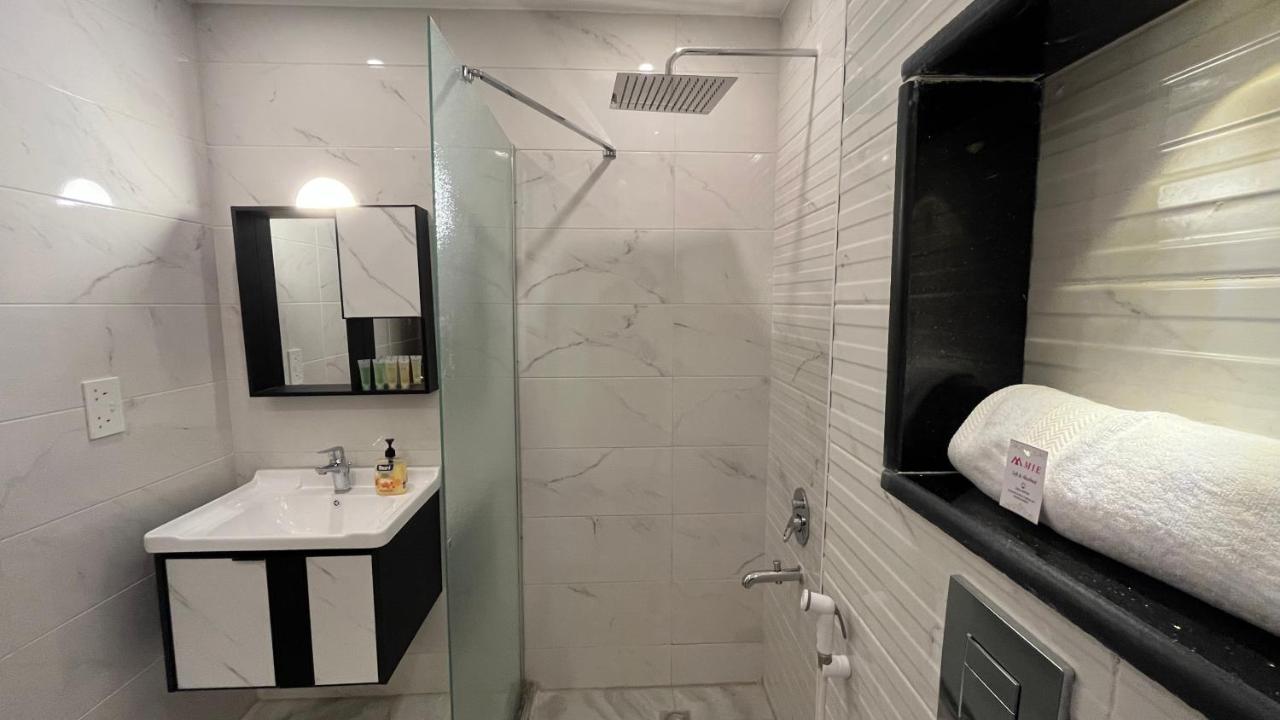 The Palm Hotel Άκαμπα Εξωτερικό φωτογραφία