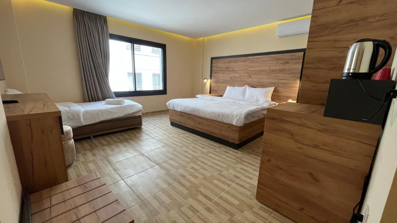 The Palm Hotel Άκαμπα Εξωτερικό φωτογραφία