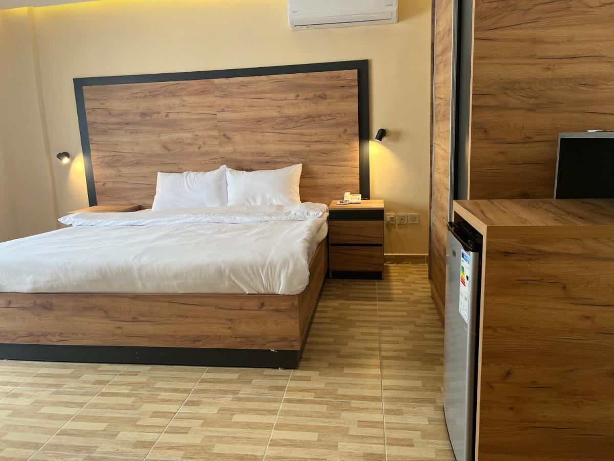 The Palm Hotel Άκαμπα Εξωτερικό φωτογραφία